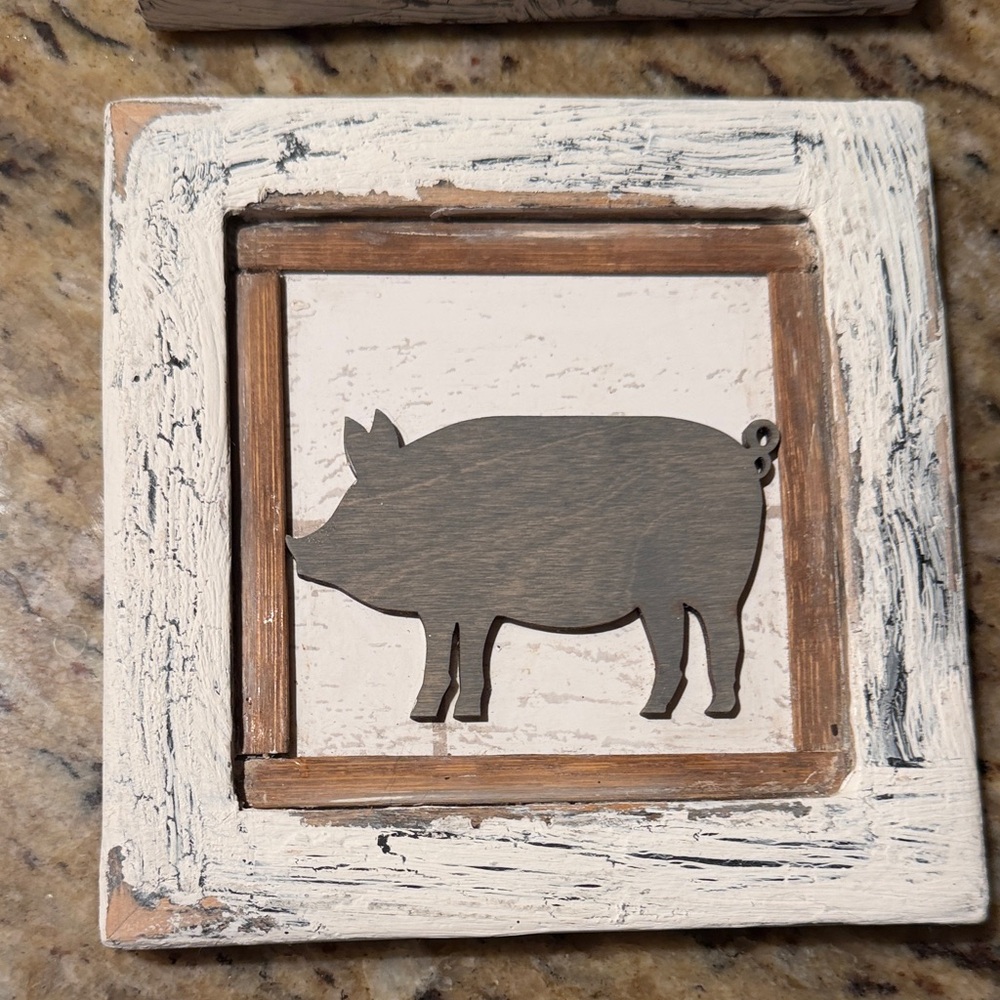 Rustic Farm Animal Wall Decor Set - Cream and Gray - Picture 3 of 4
